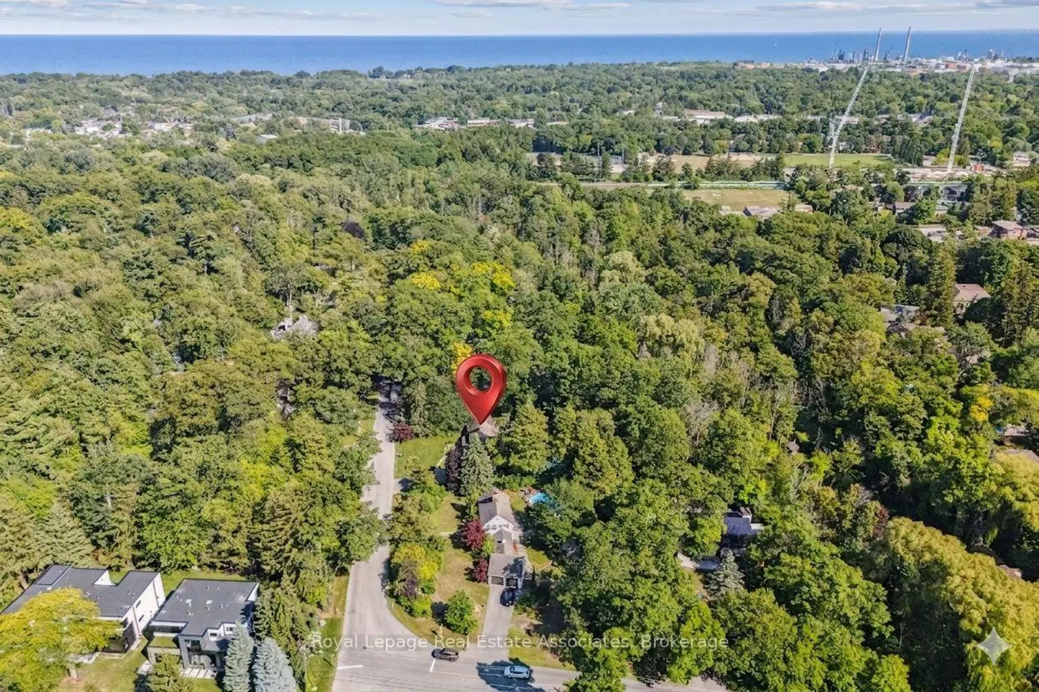 1258 Ravine Drive photo 2