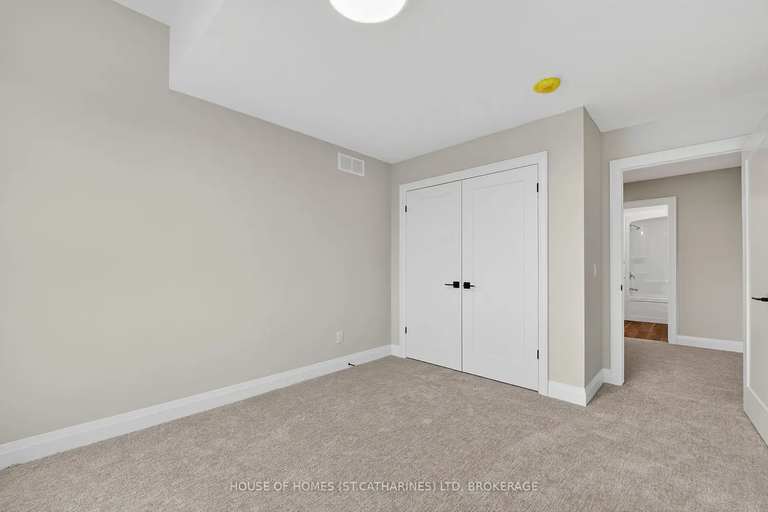 Additional image 8 of 950 Burwell Street