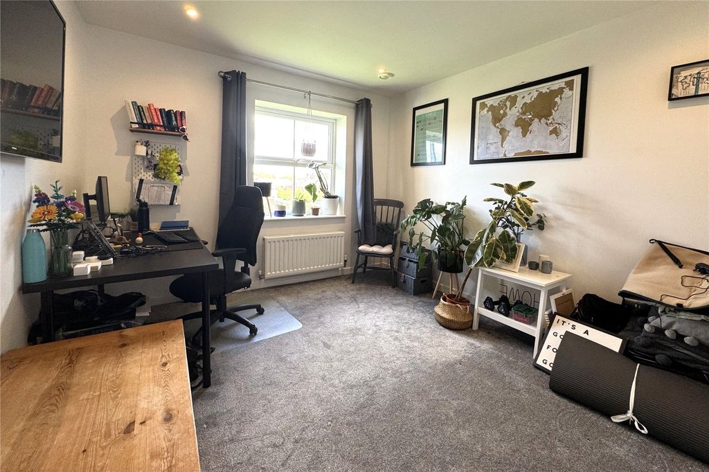 Additional image 5 of 2 bed flat for saleMaybery House, Sopwith Drive, Farnborough, Hampshire GU14