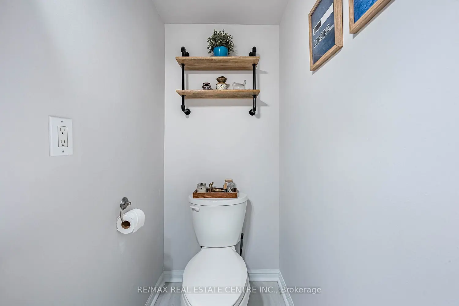 Additional image 8 of 16 Laidlaw Street 920