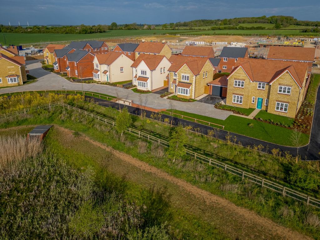 Additional image 9 of 4 bed detached house for saleFaringdon, Oxfordshire SN7