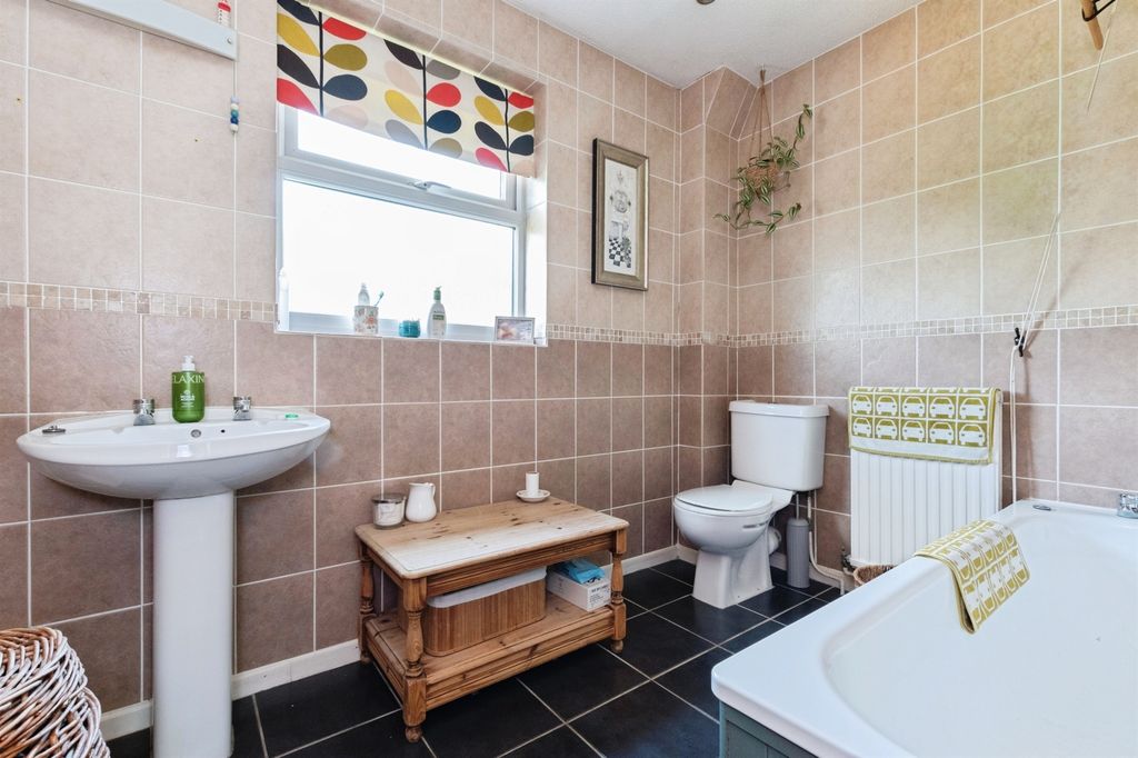 Additional image 12 of 3 bed detached house for saleBridge Street, Fordingbridge SP6