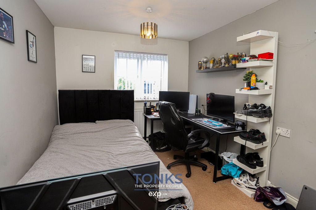 Additional image 26 of 5 bed detached house for saleCavalier Drive, Halesowen B63
