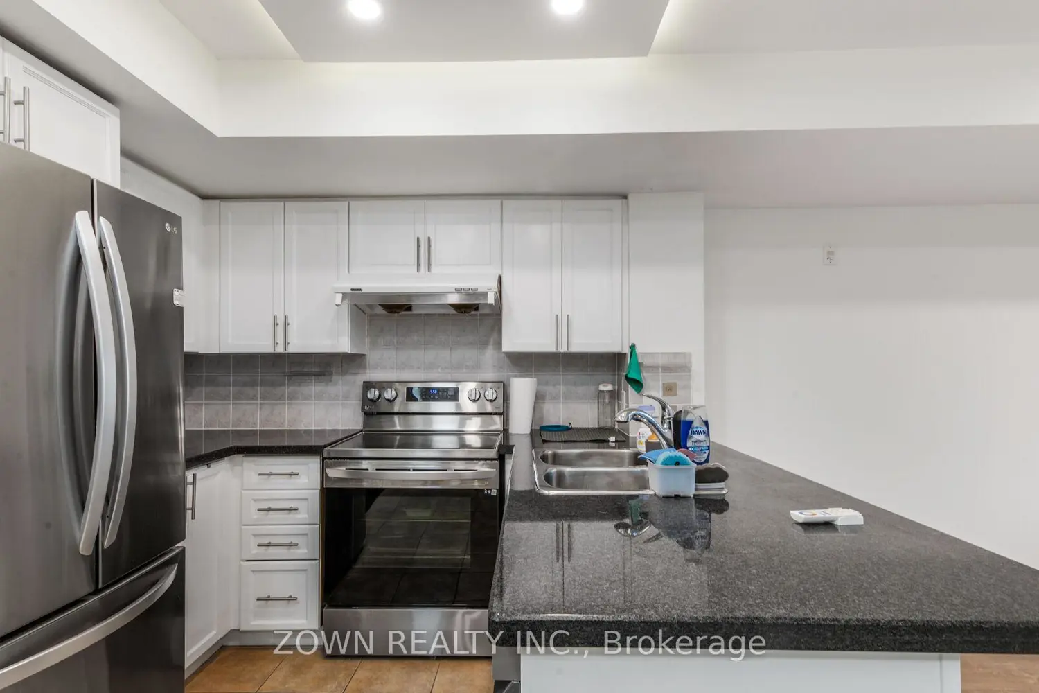 Additional image 10 of 7363 Kennedy Road 519