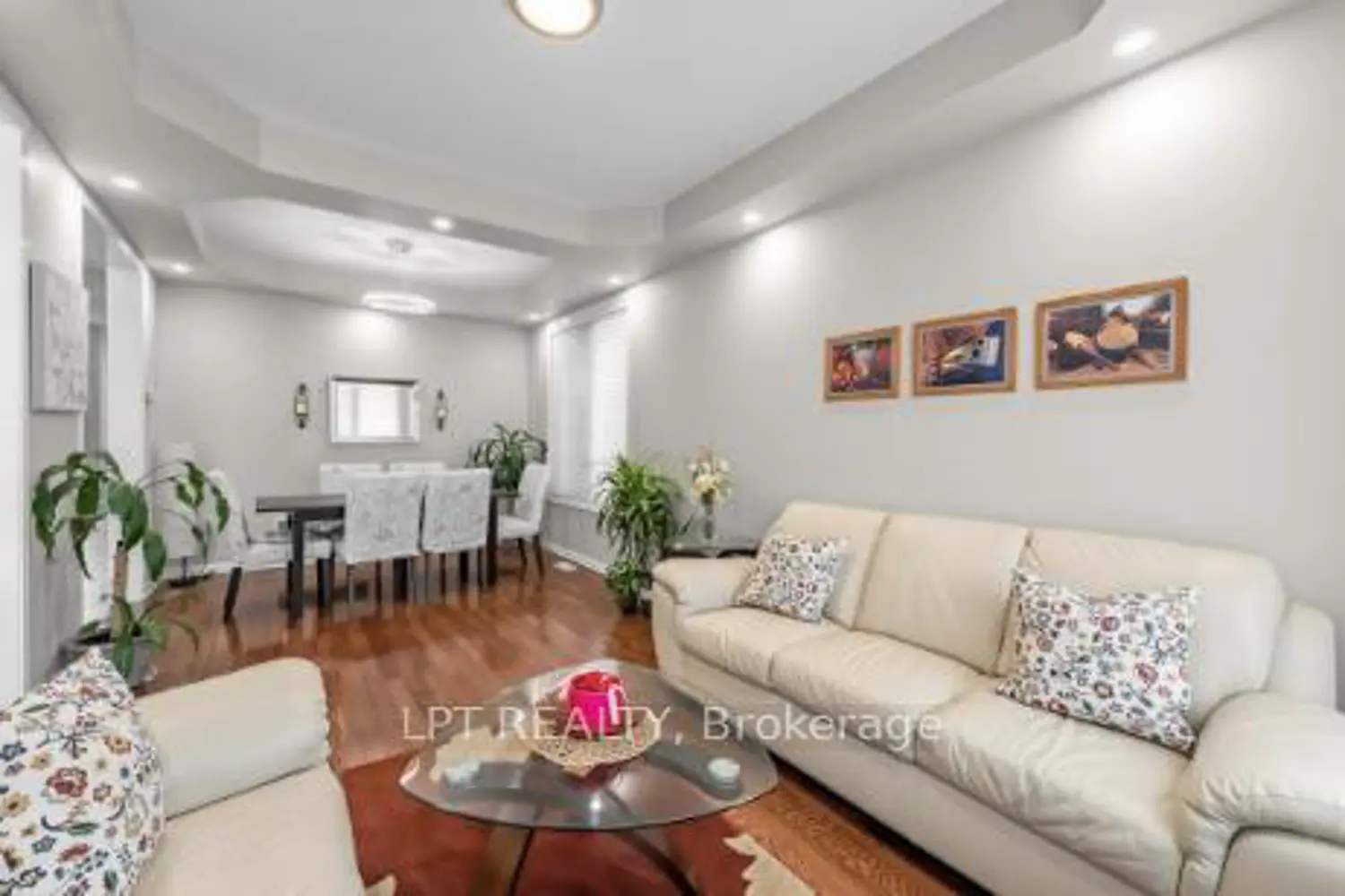 170 Fennamore Terrace photo 4