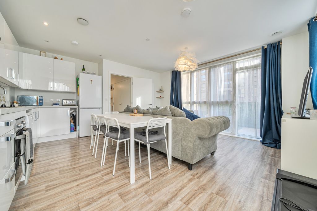 Additional image 8 of 2 bed flat for saleArthur Street, Erith DA8