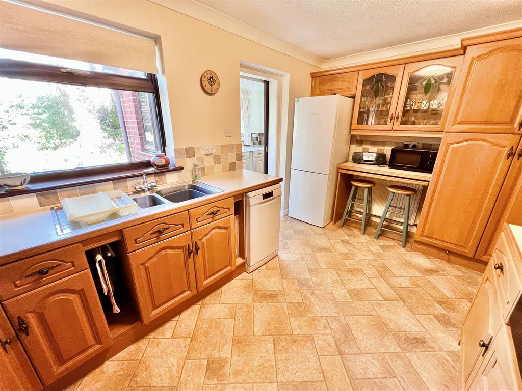 Additional image 10 of 3 bed detached bungalow for saleFreshwater, Isle Of Wight PO40