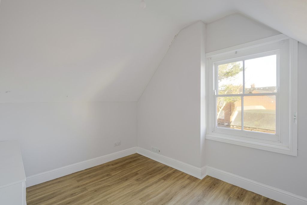 Additional image 19 of 2 bed flat for saleStanley Road, Felixstowe IP11