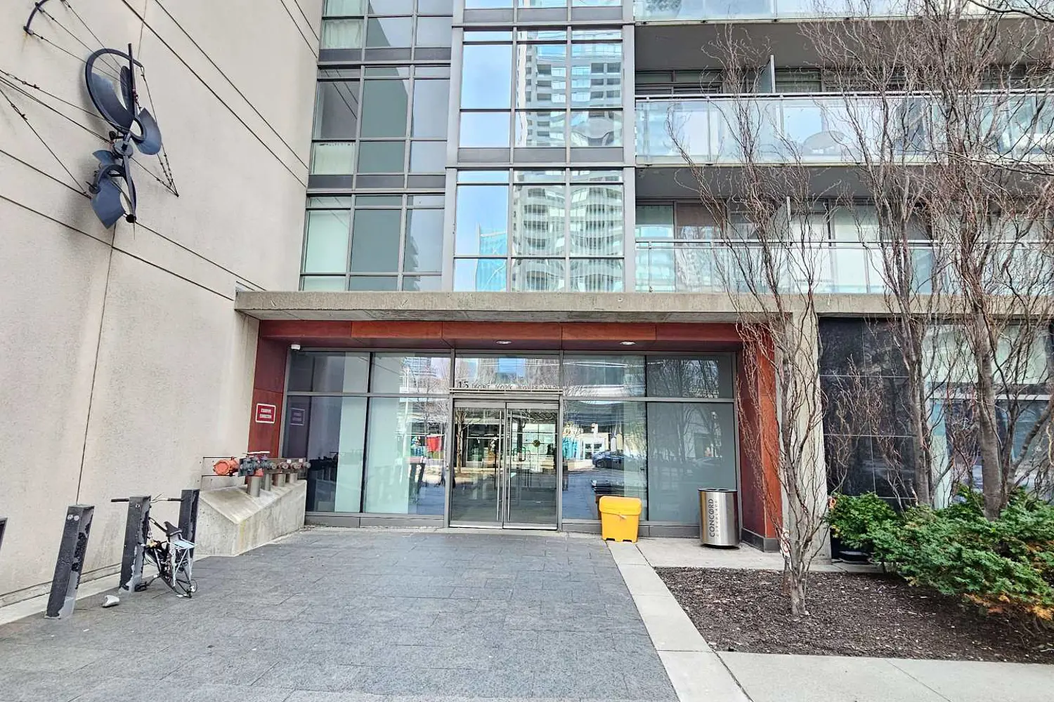 Additional image 5 of 15 Fort York Boulevard 705