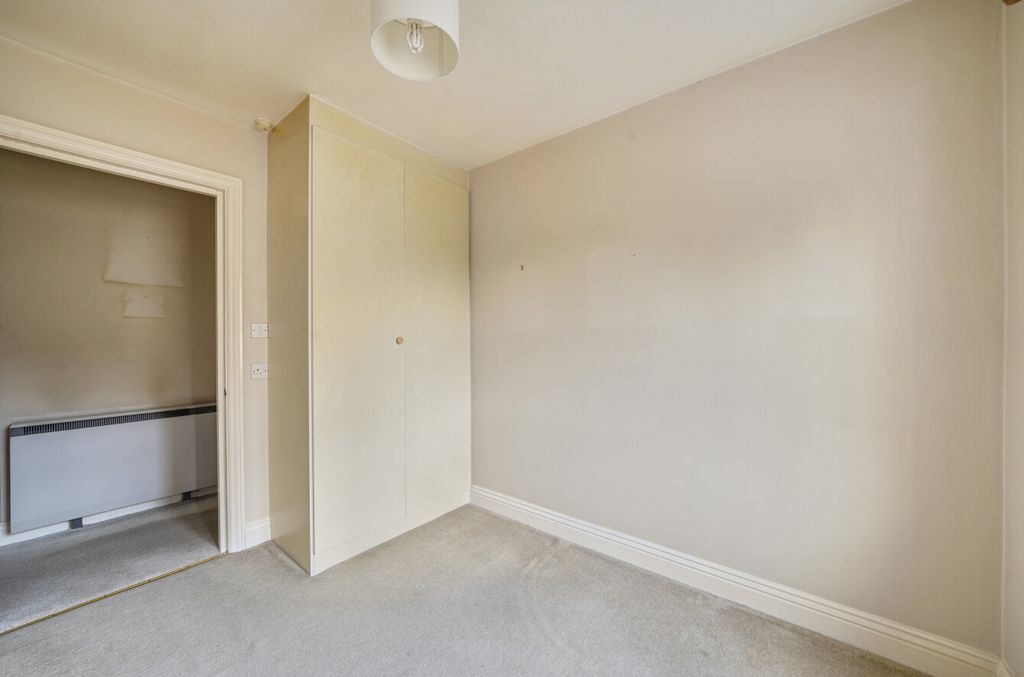 Additional image 14 of 2 bed flat for saleChurch Street, Faringdon, Oxfordshire SN7