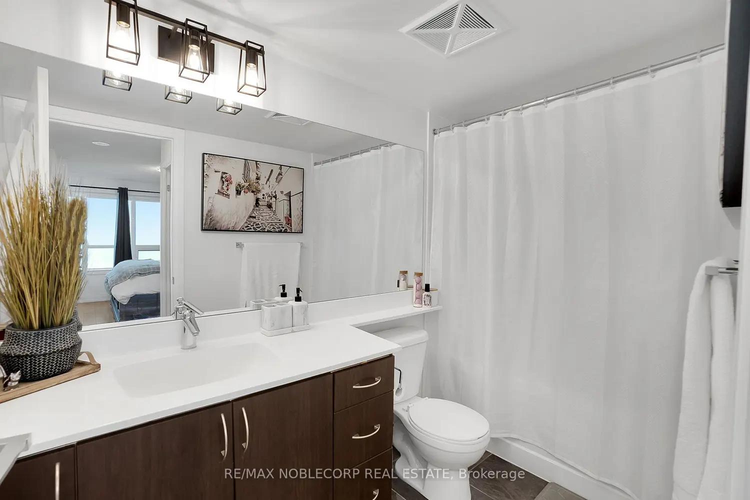 Additional image 17 of 1060 Sheppard Avenue 917