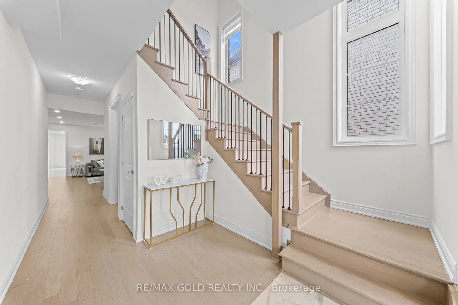 105 Walker Road photo 4