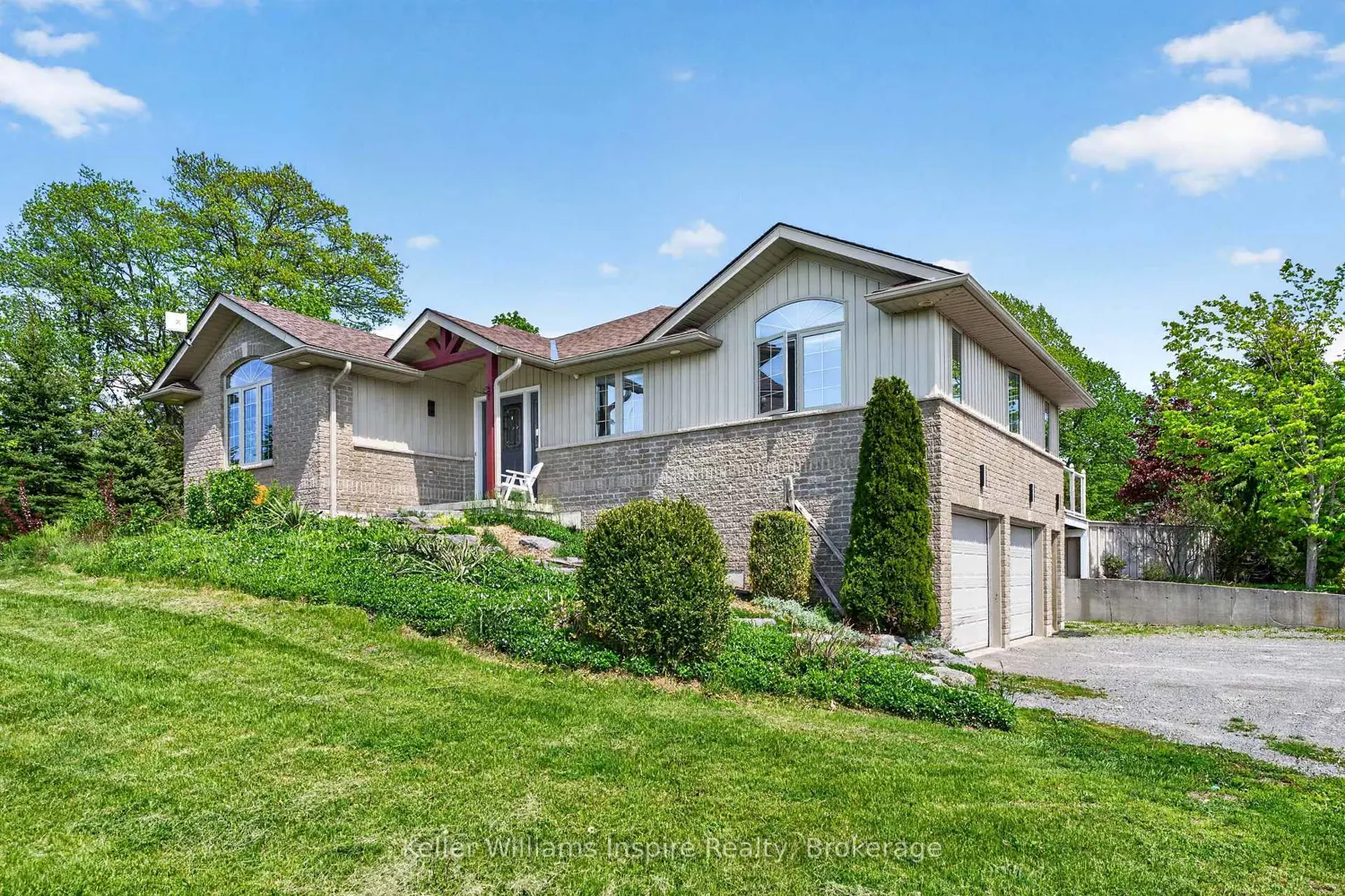 849 Oak Lake Road photo 2