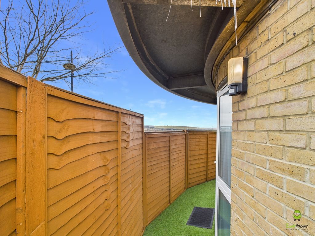 Additional image 10 of 2 bed flat for saleWharfside Close, Erith DA8