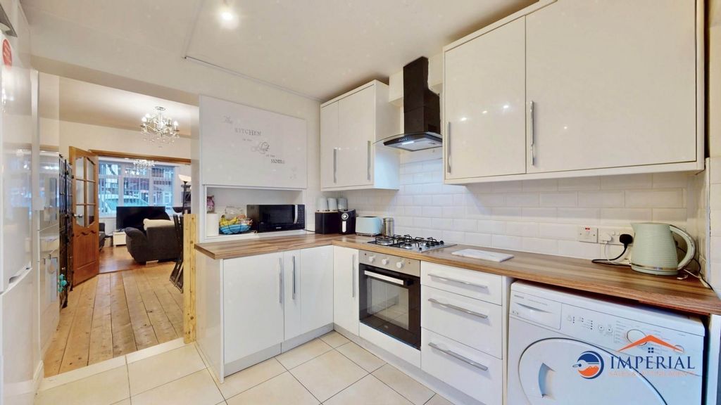 Additional image 6 of 4 bed semi-detached house for saleAllenby Road, Southall UB1