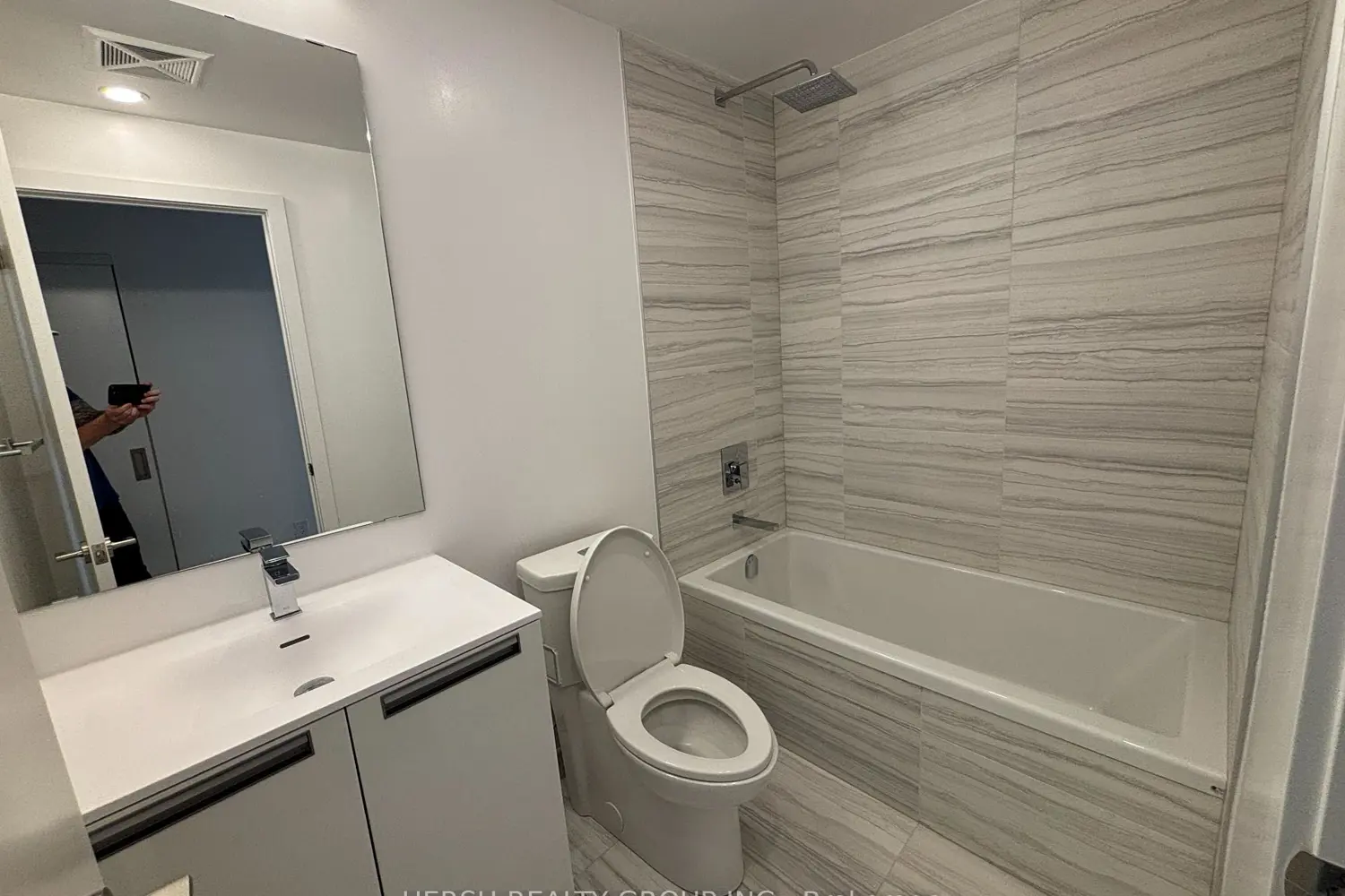 Additional image 6 of 160 Kingsway Crescent 415