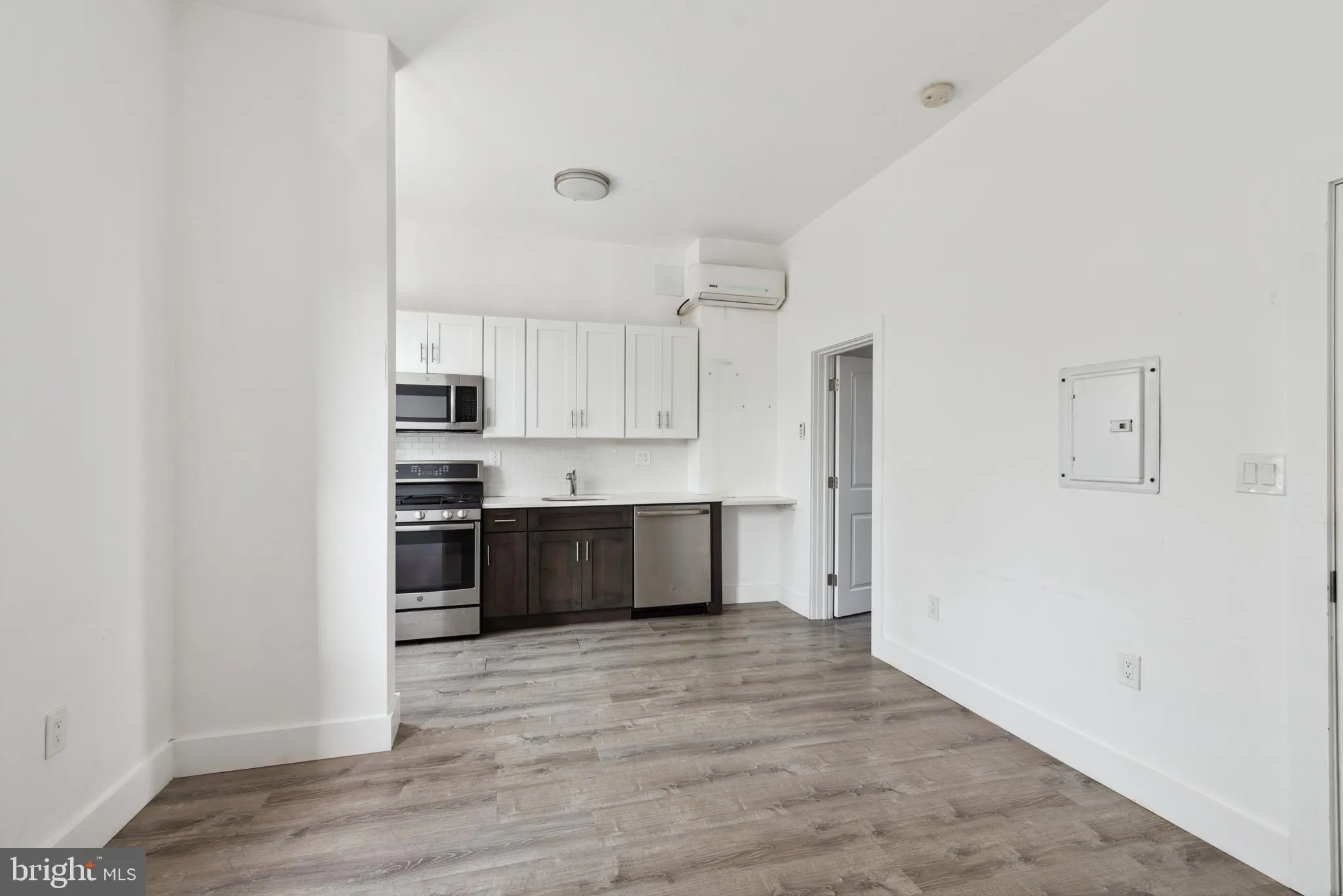 Additional image 98 of 125 W Susquehanna Avenue, Philadelphia, PA 19122