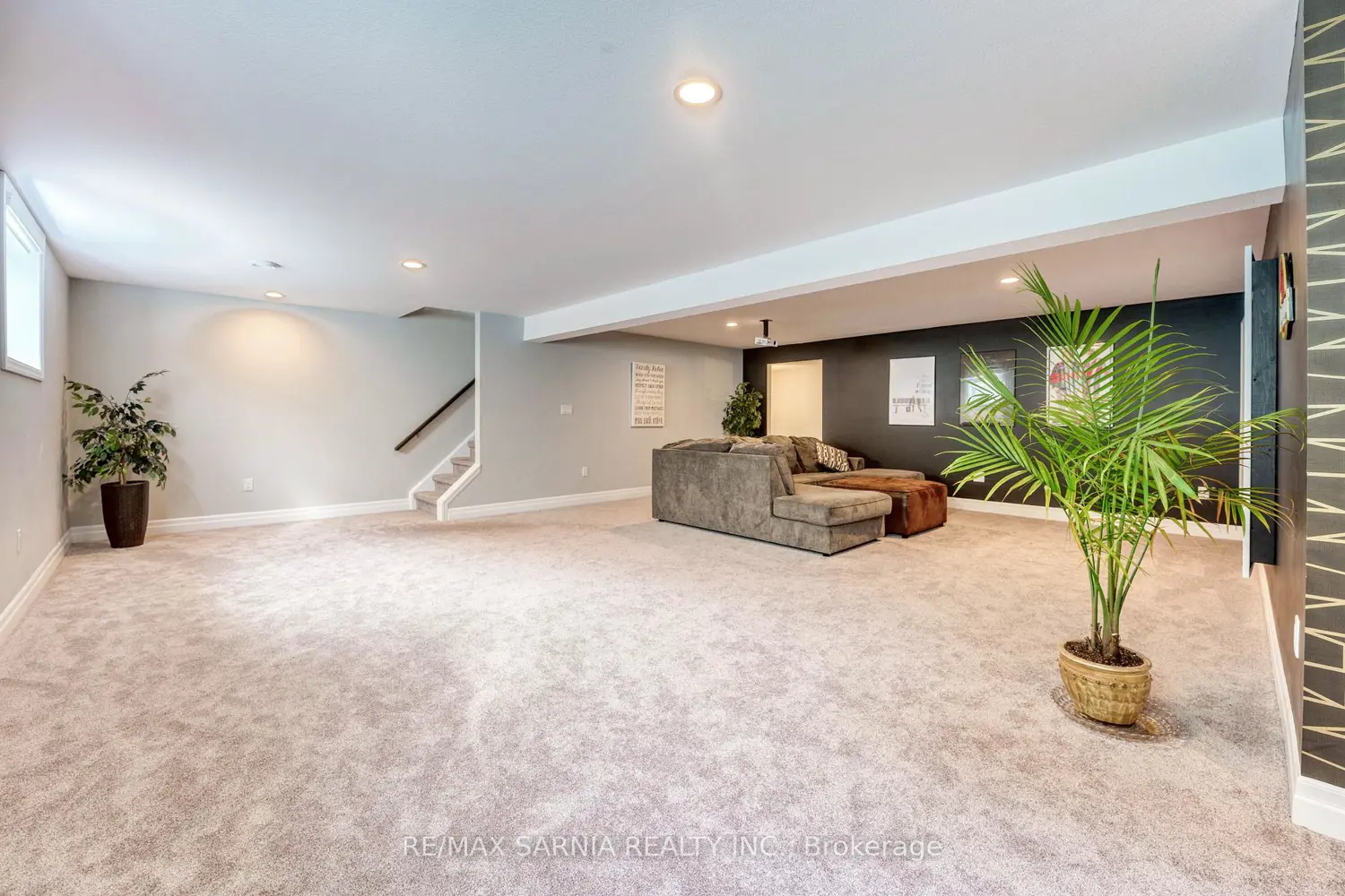 Additional image 5 of 300 Lexington Boulevard