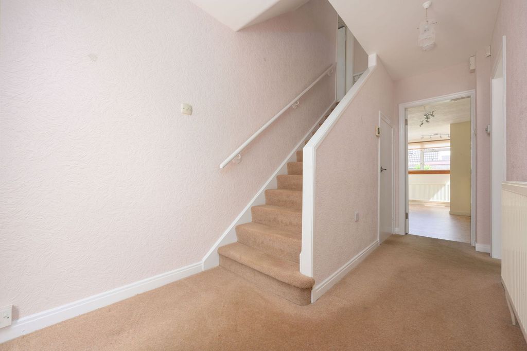 Additional image 13 of 4 bed semi-detached house for sale39 Oxgang Road, Grangemouth FK3