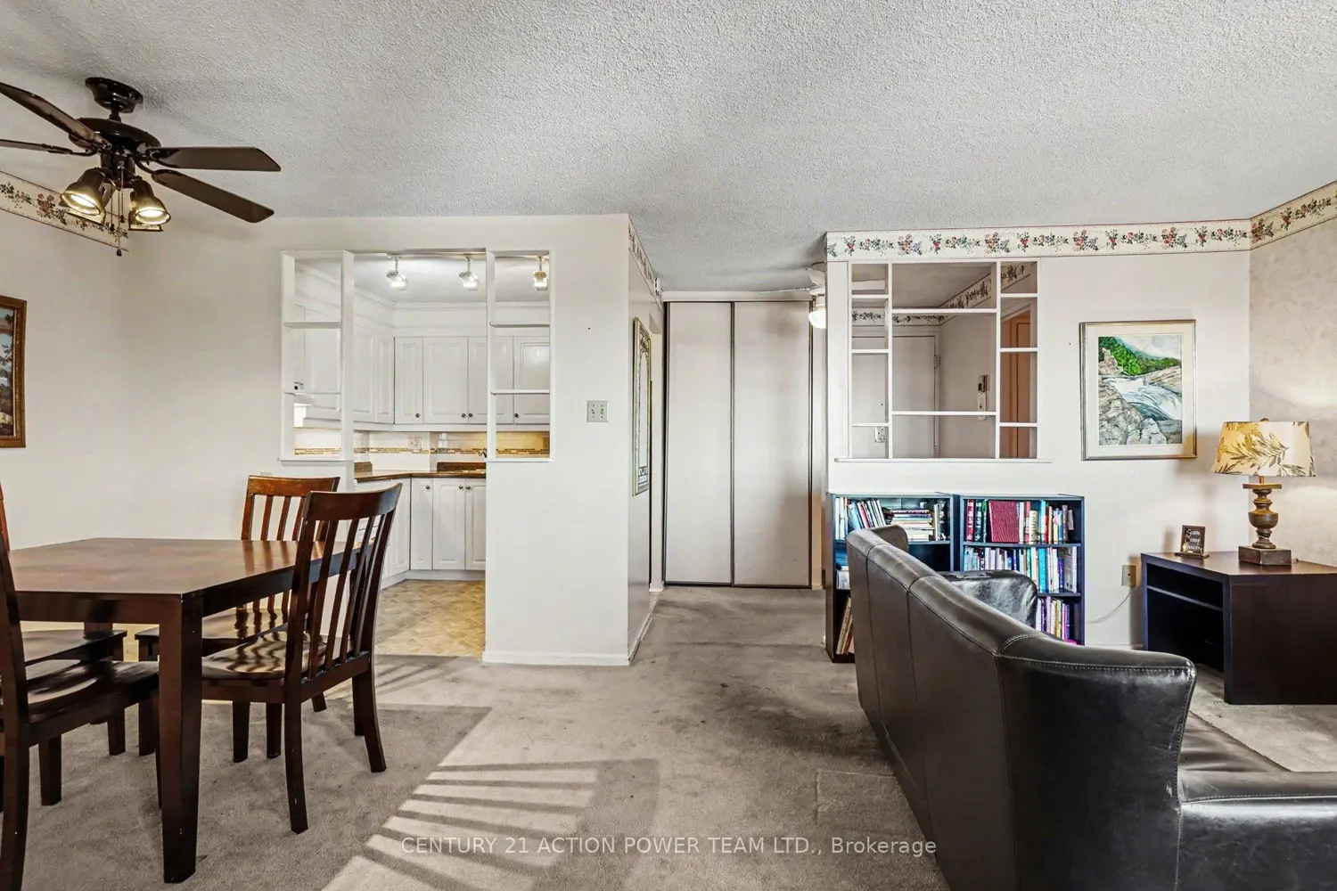 915 Elmsmere Road 1106 photo 2