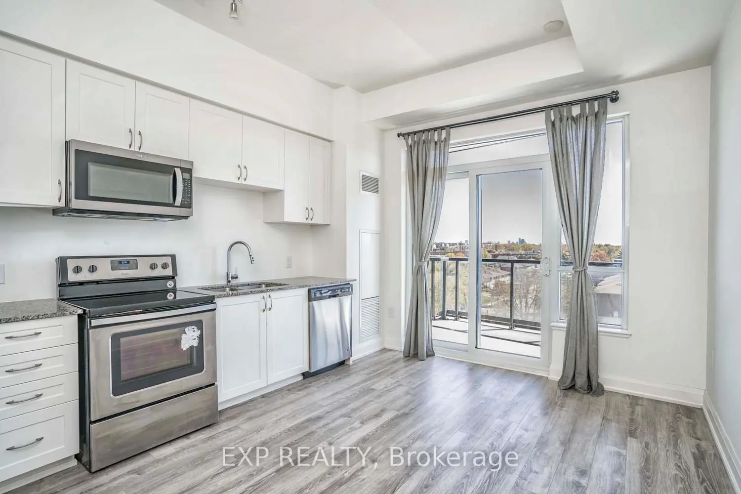 Additional image 10 of 2800 Keele Street 605