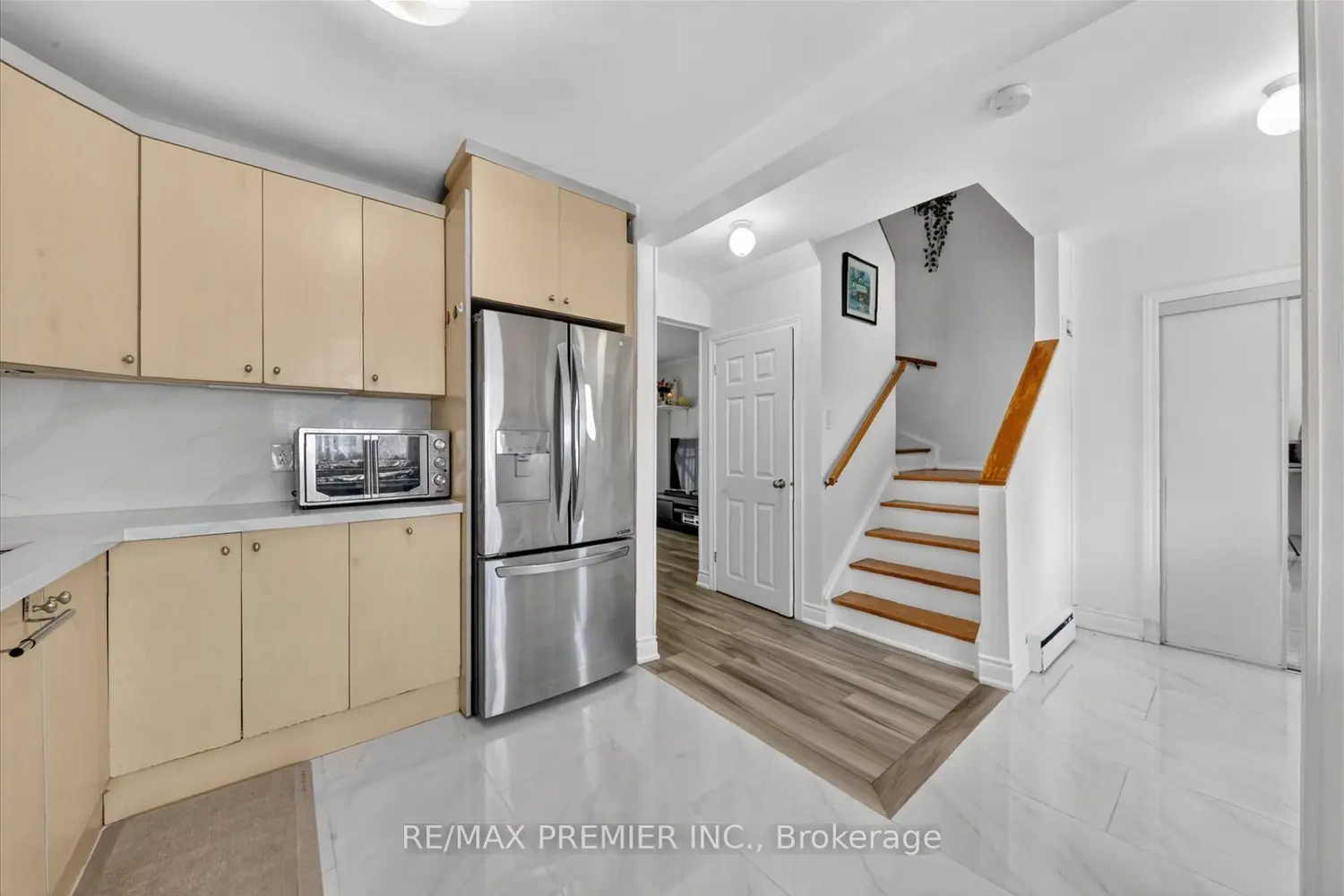 Additional image 18 of 85 Driftwood Avenue 48