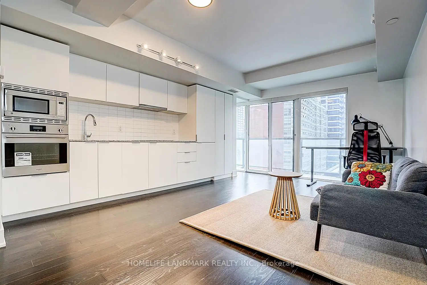 Additional image 2 of 955 Bay Street 1116