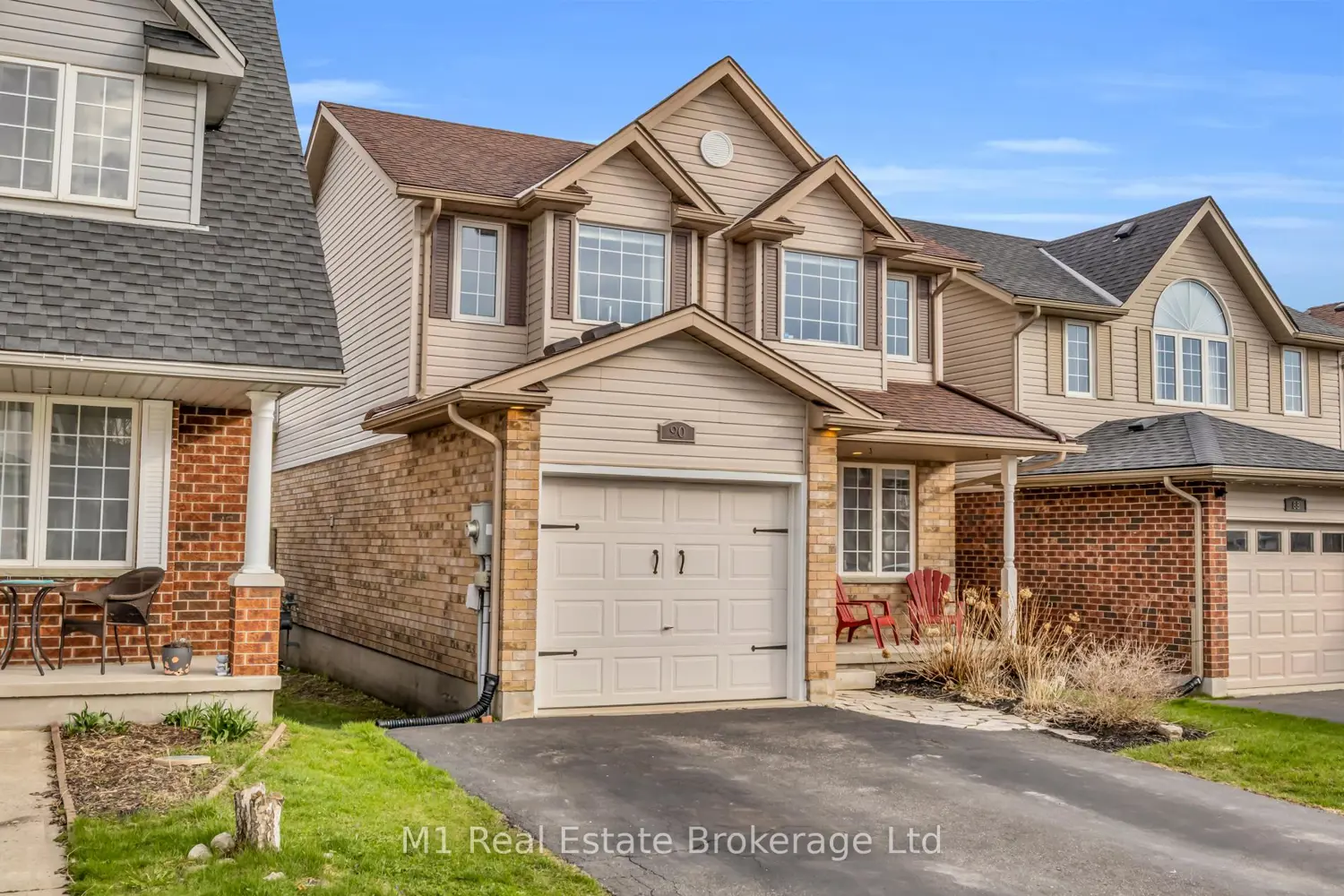 90 Cedarvale Avenue photo 3