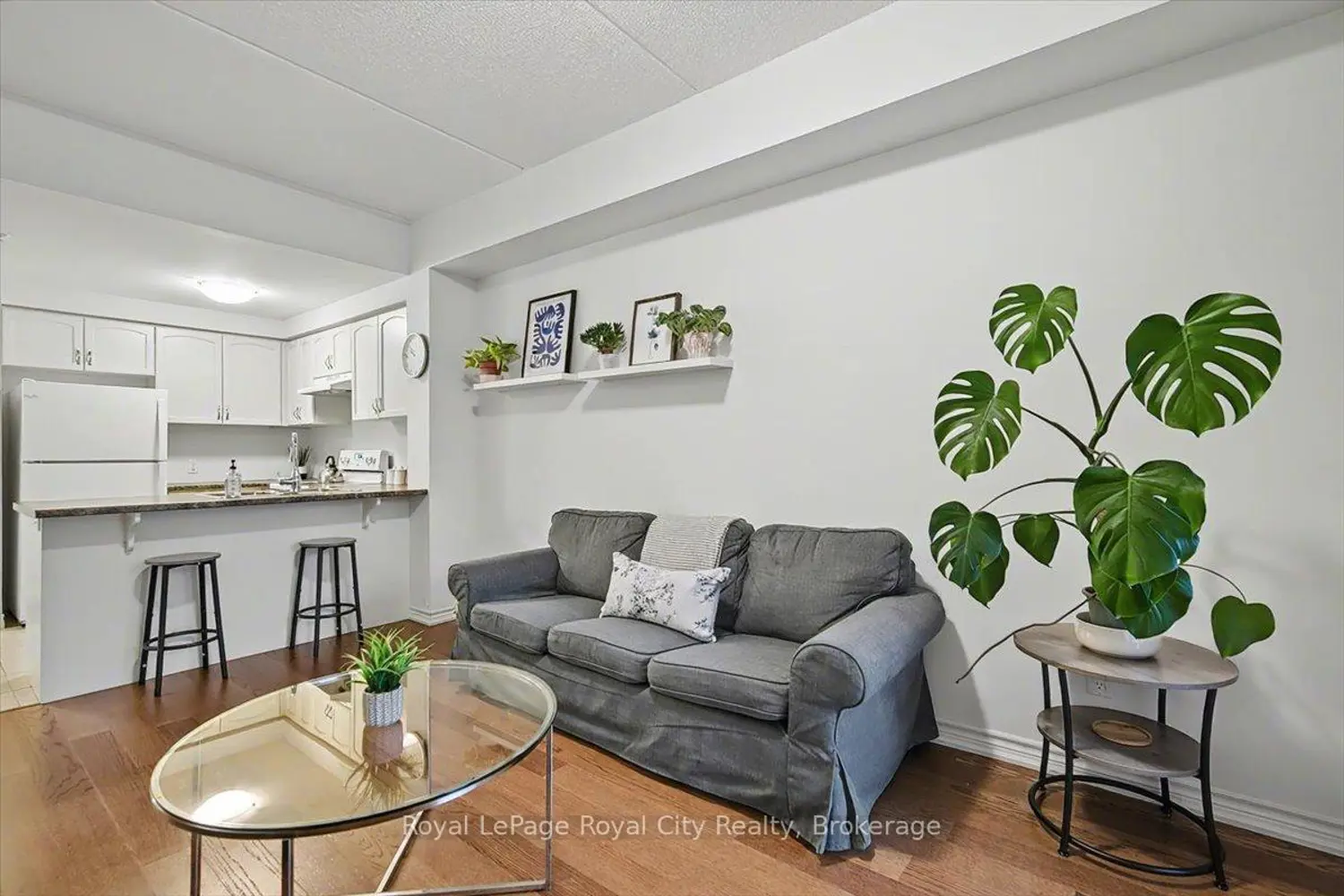 1284 Gordon Street 120