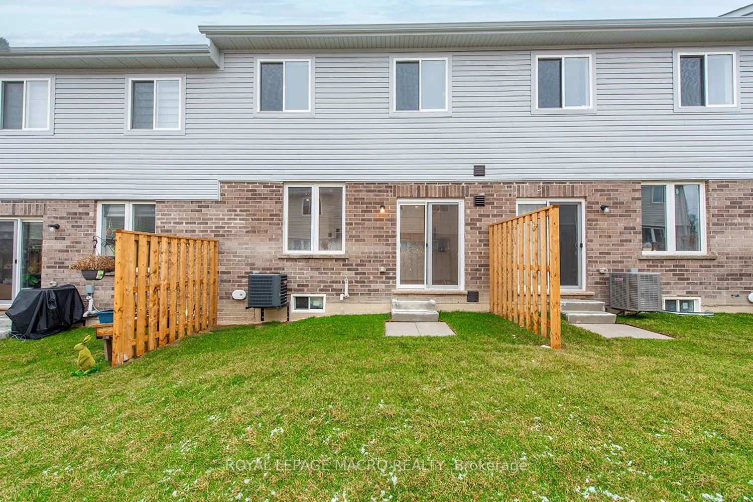 15 Linden Park Lane photo 4