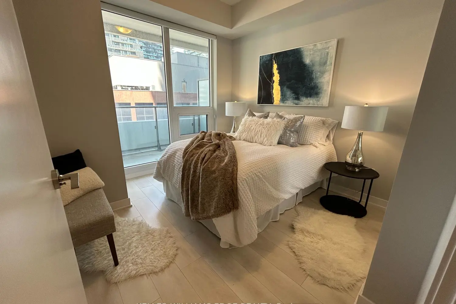 Additional image 5 of 2221 Yonge Street 809