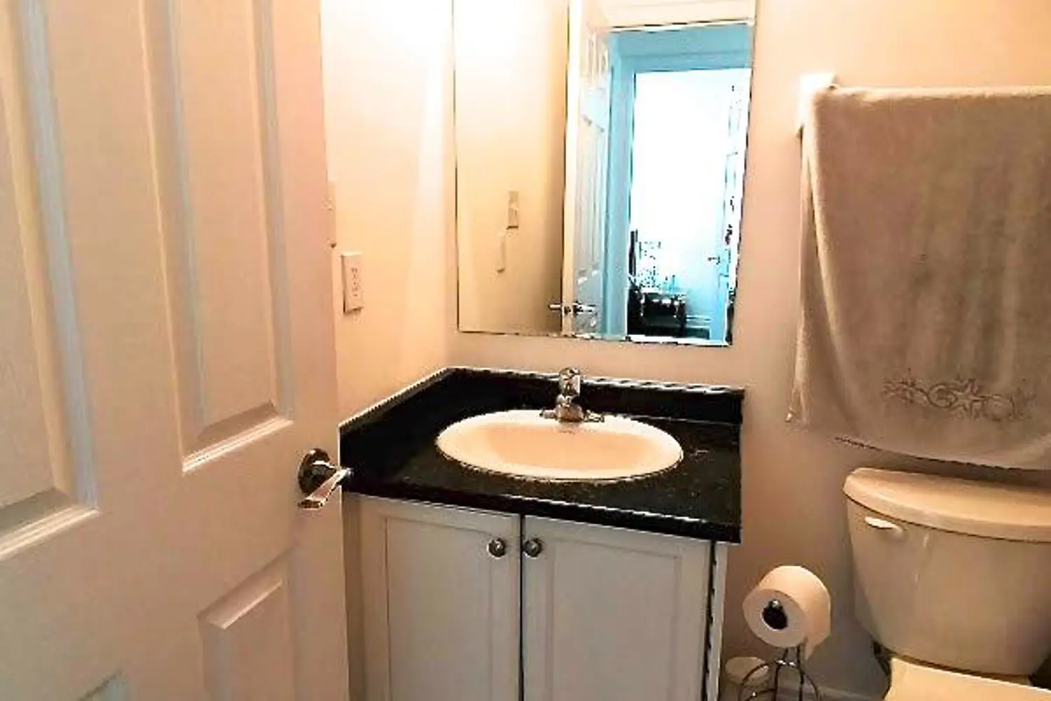 51 Devineridge Avenue photo 5