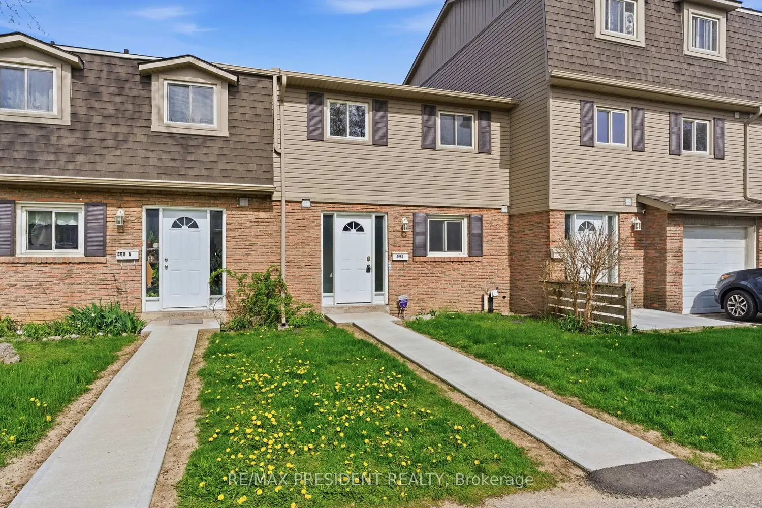 498 B Grey Street photo 2