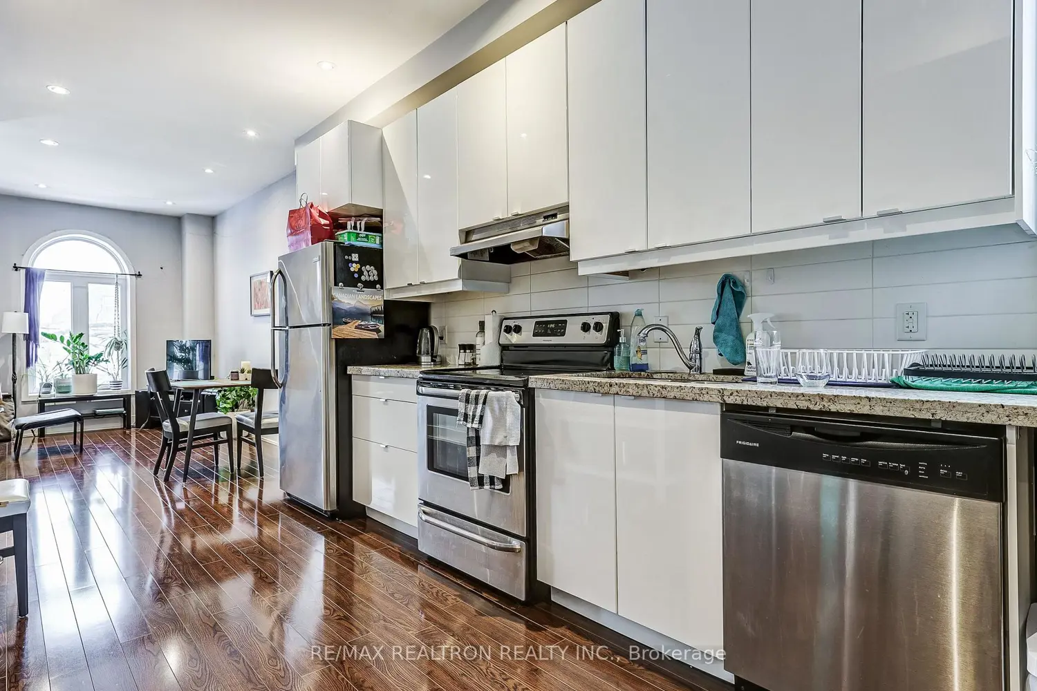 Additional image 9 of 588 Ossington Avenue