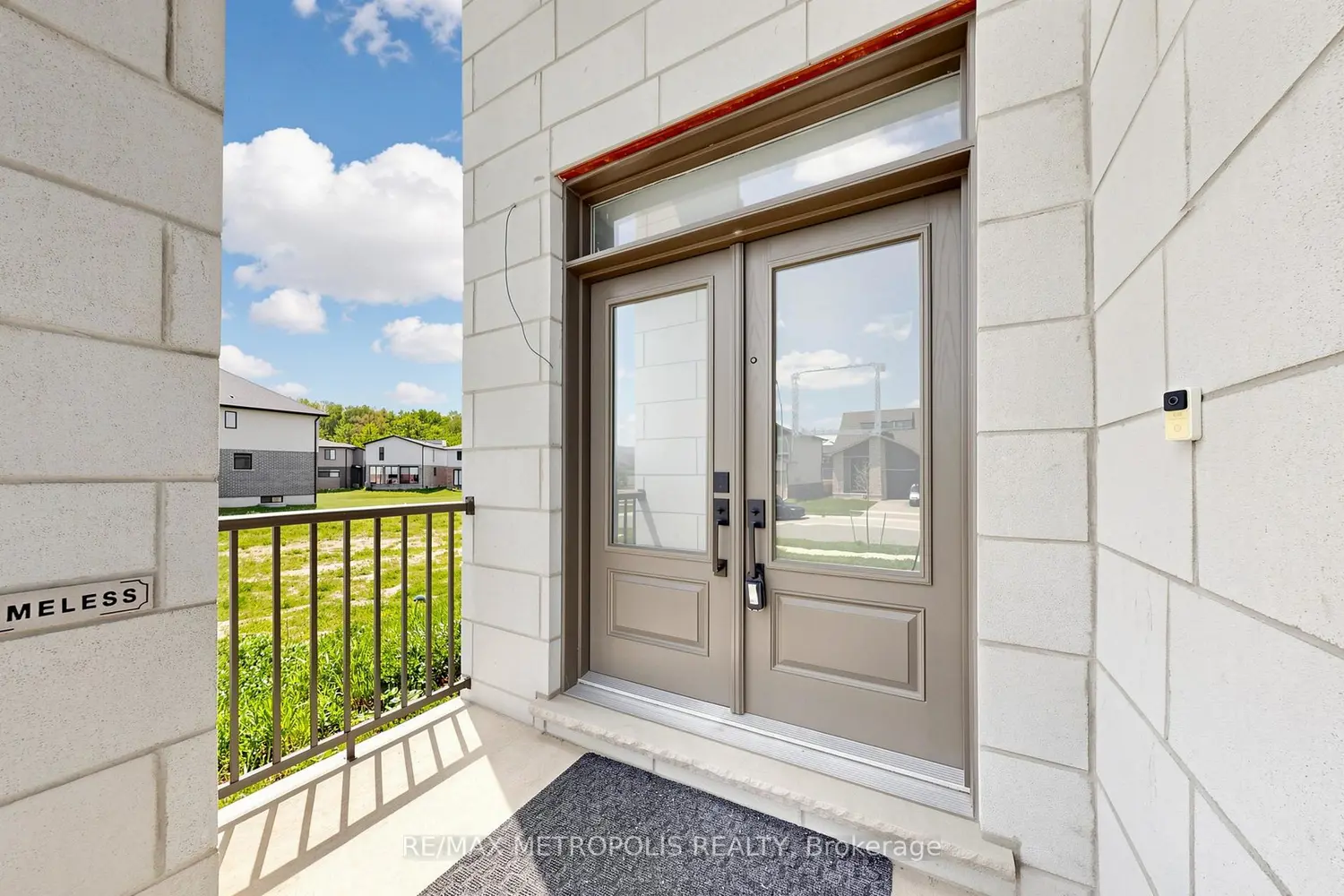 604 Chelton Road photo 2