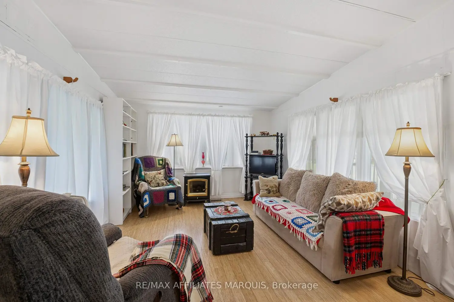 96 Worthington Way photo 5