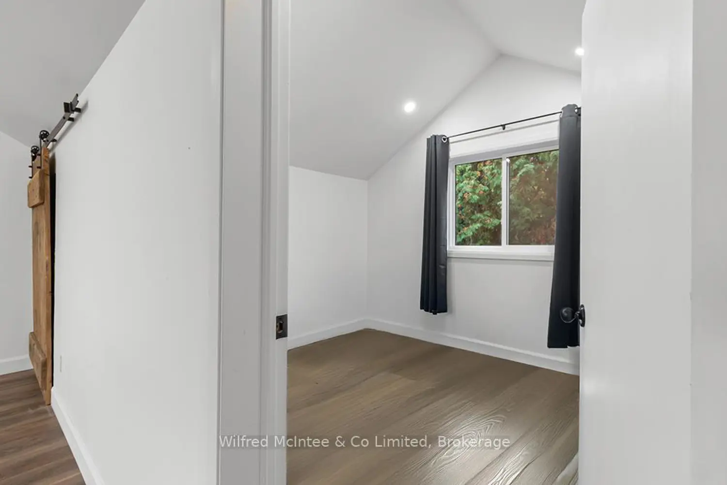 Additional image 15 of 72 Victoria Street