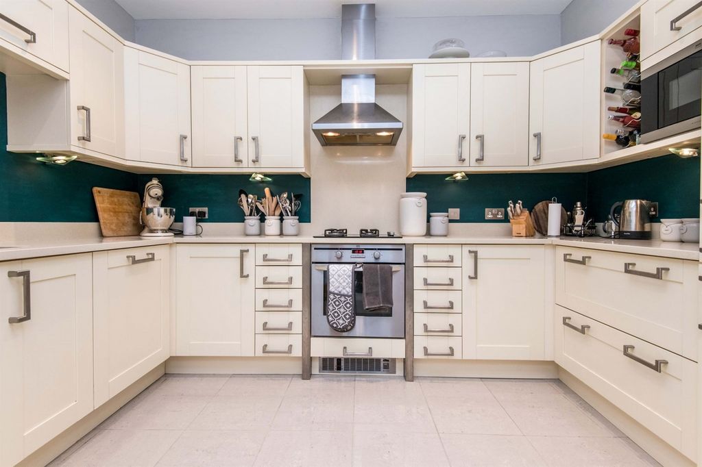 Additional image 5 of 3 bed flat for saleSalterton Road, Exmouth EX8