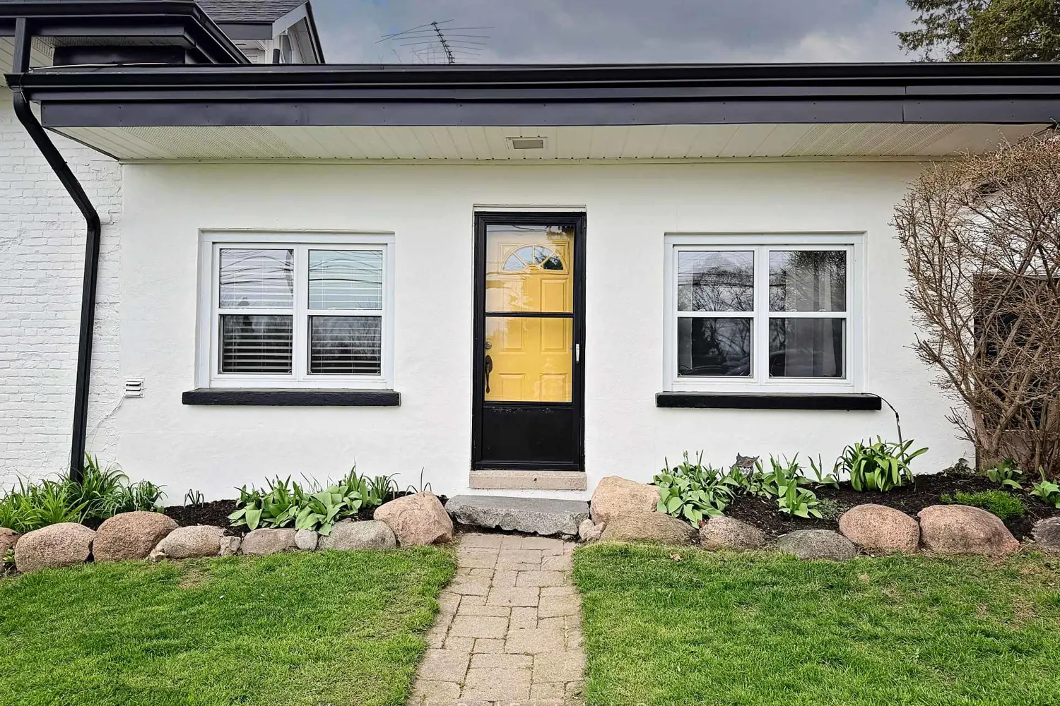 8766 Danforth Road photo 2