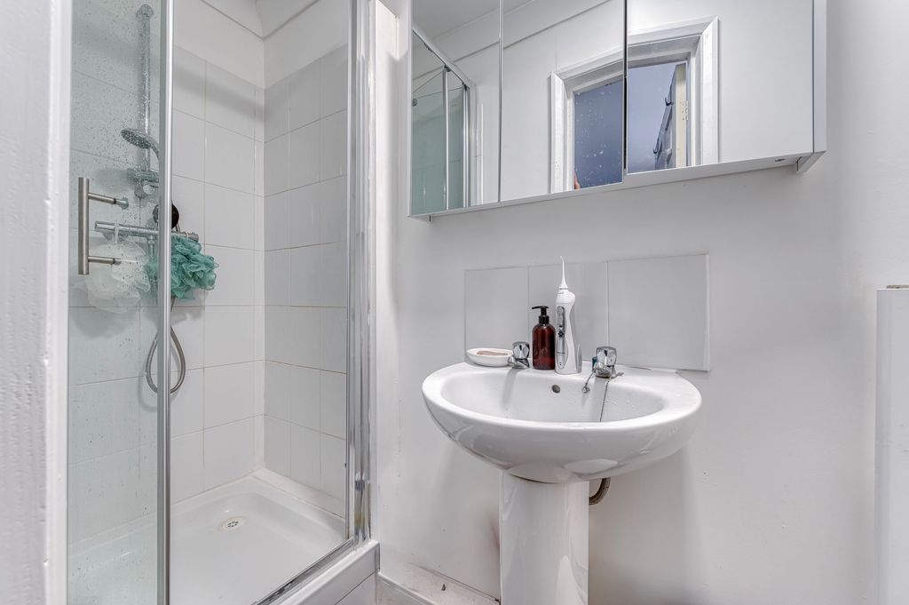 Additional image 10 of 3 bed flat for saleKing Street, Great Yarmouth NR30