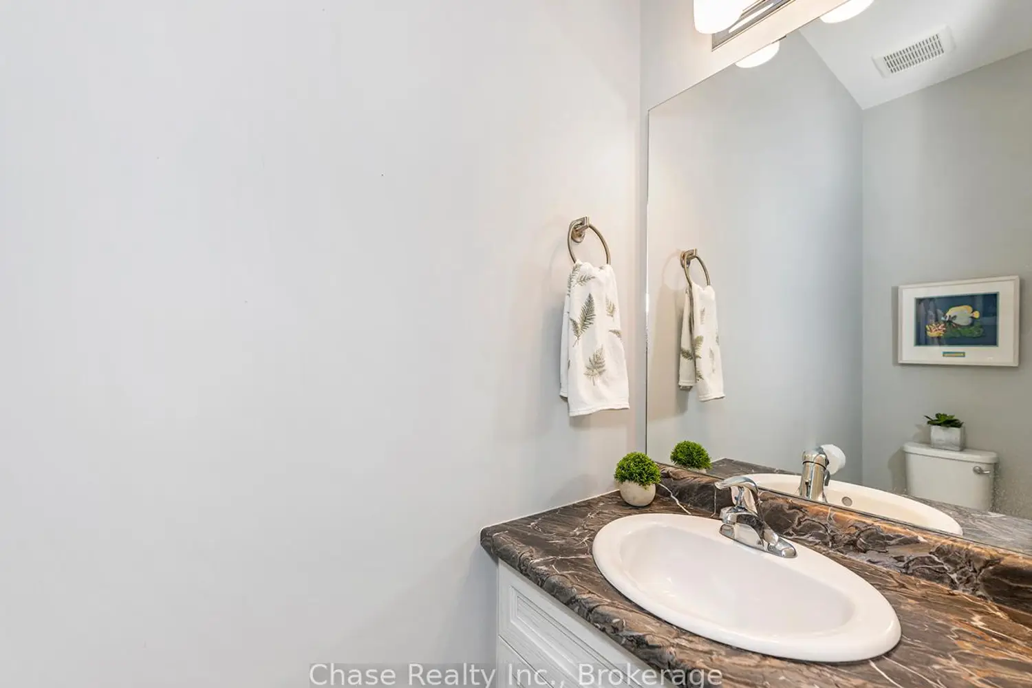 41 Garden Avenue 18 photo 5