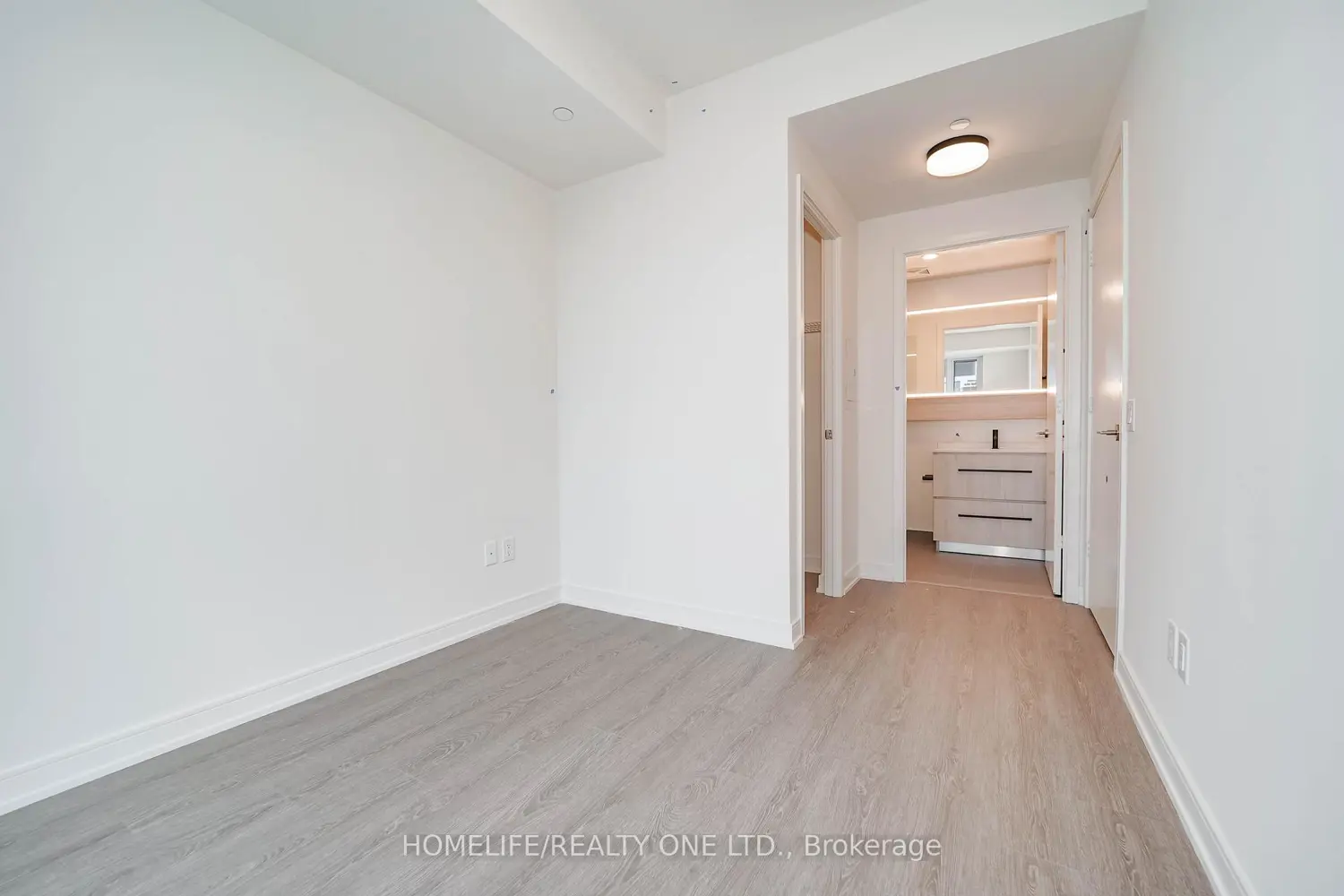 Additional image 17 of 425 Front Street 1207