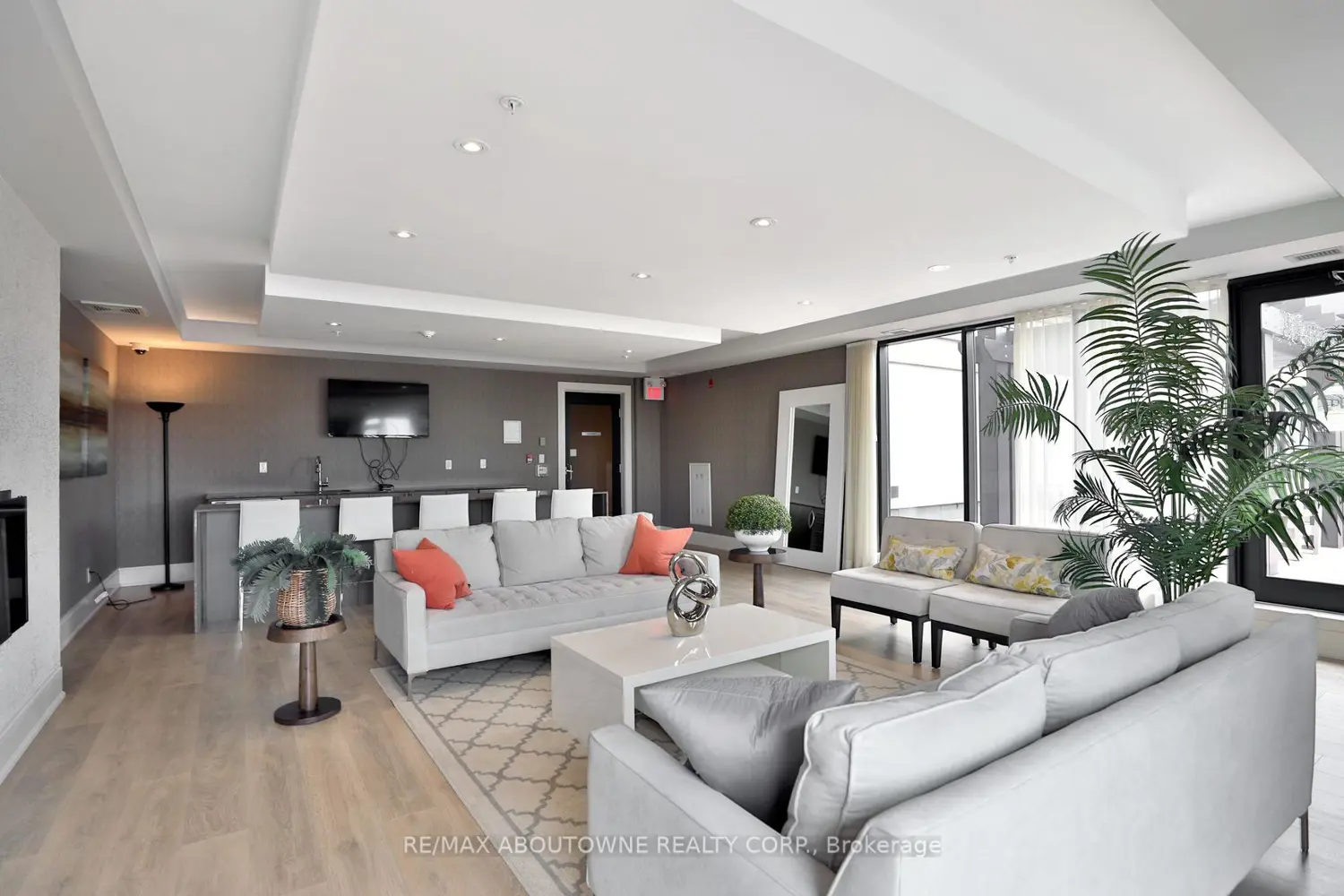 Additional image 18 of 128 Garden Drive 103