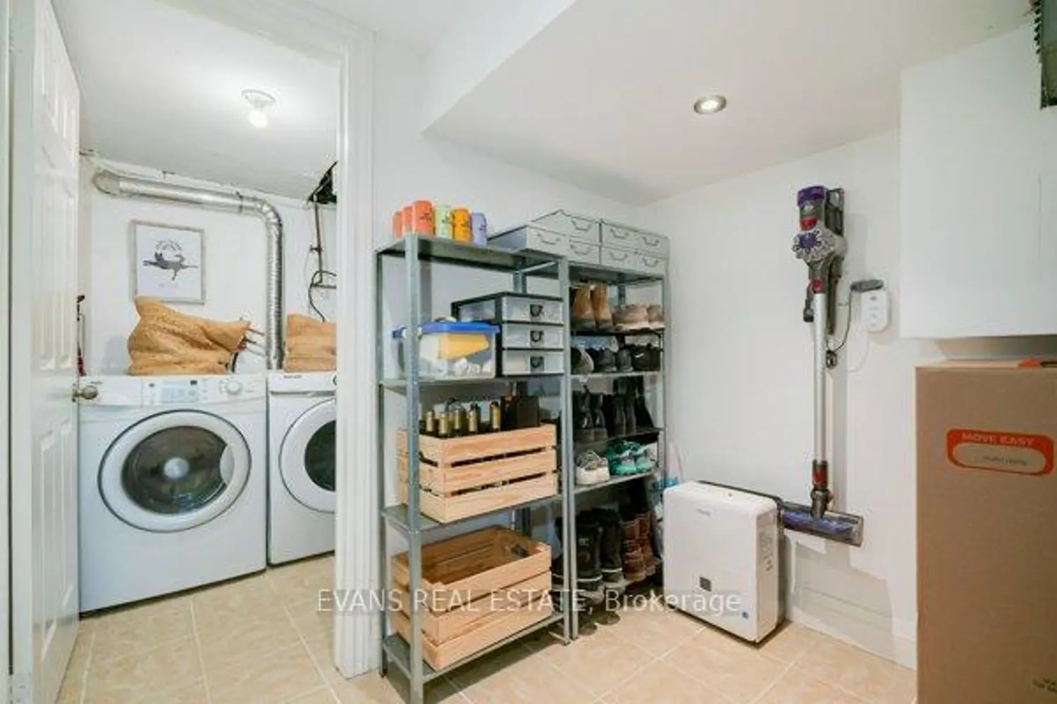 Additional image 15 of 448 Gerrard Street