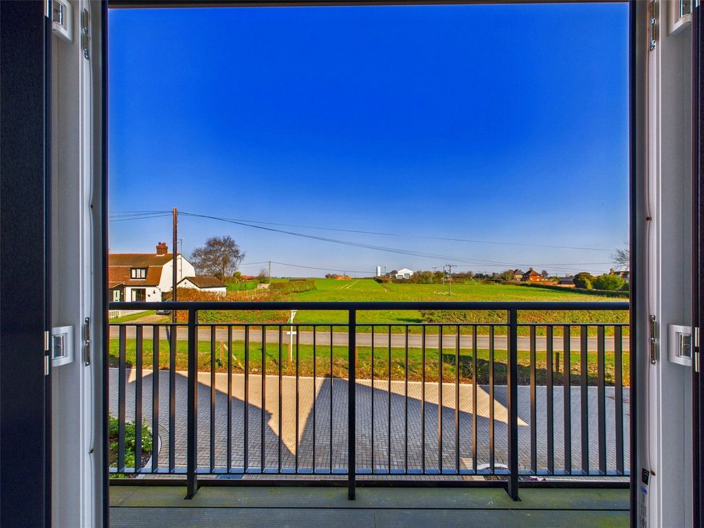 Additional image 2 of 4 bed detached house for sale4 Fleet Road, Felixstowe, Suffolk IP11