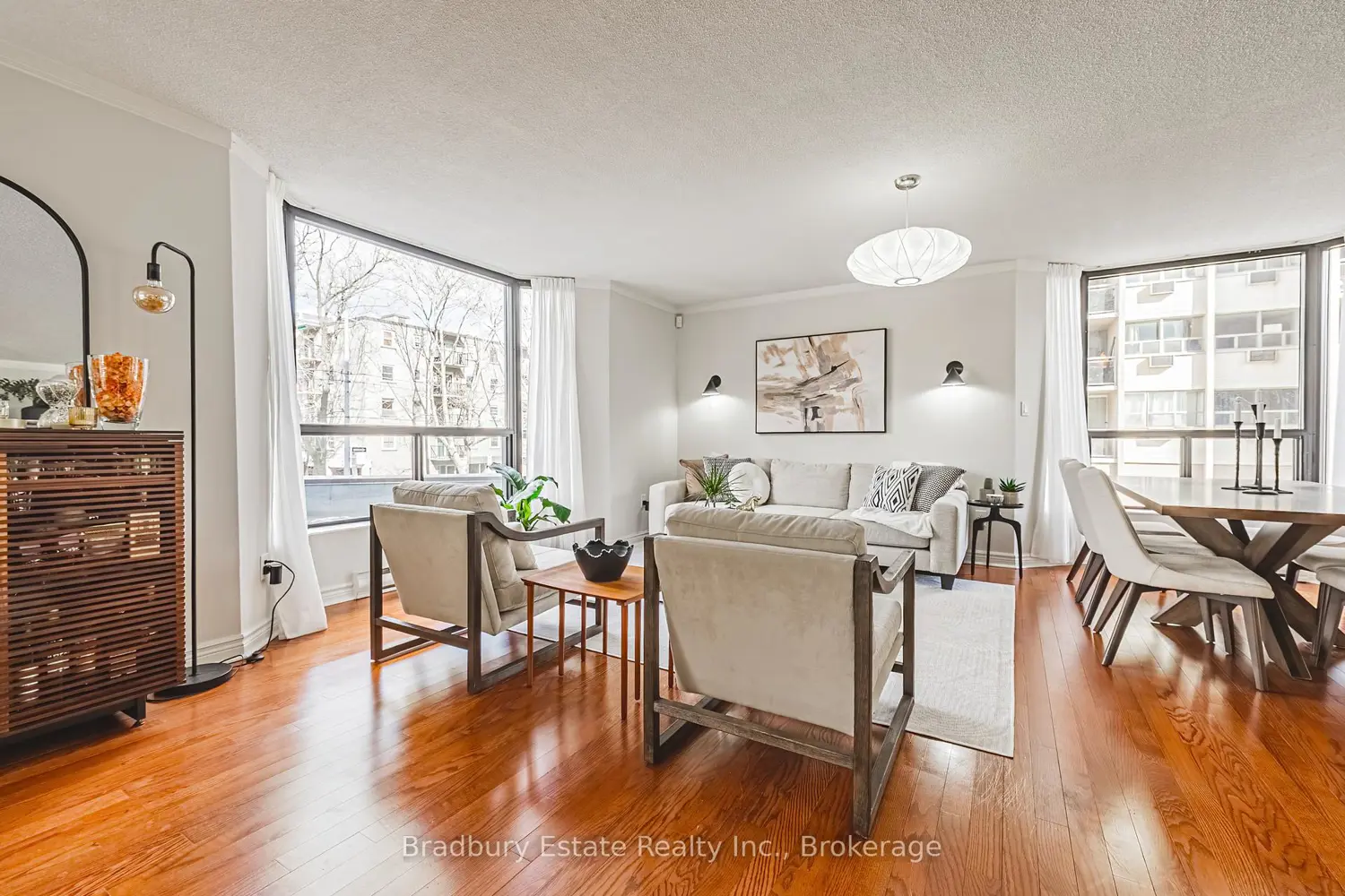 49 Robinson Street 200 photo 5