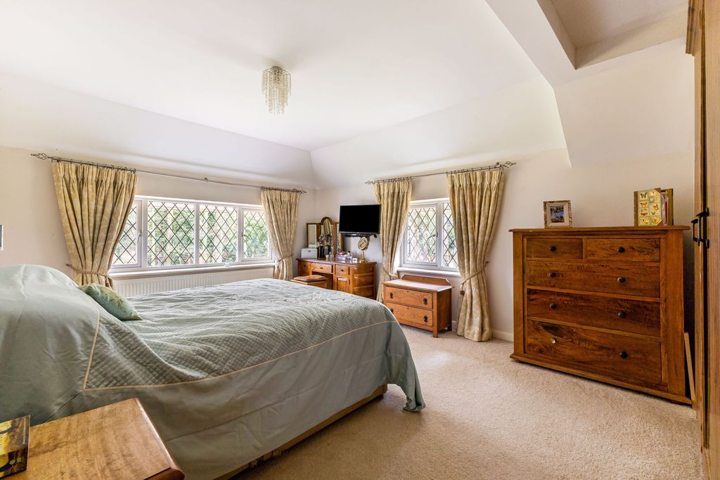 Additional image 15 of 5 bed detached house for saleCrooksbury Road, Farnham GU10