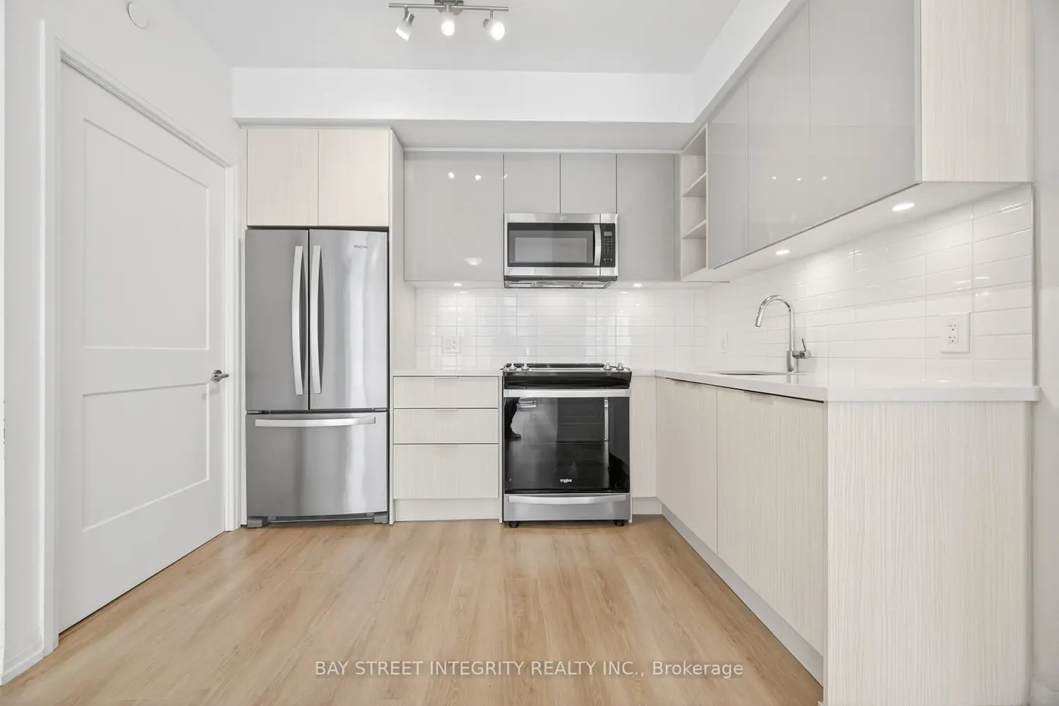 Additional image 3 of 50 Dunfield Avenue 1720