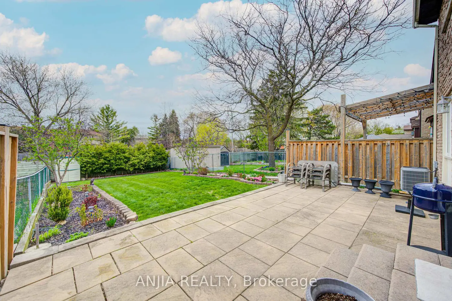 Additional image 19 of 48 Upton Crescent