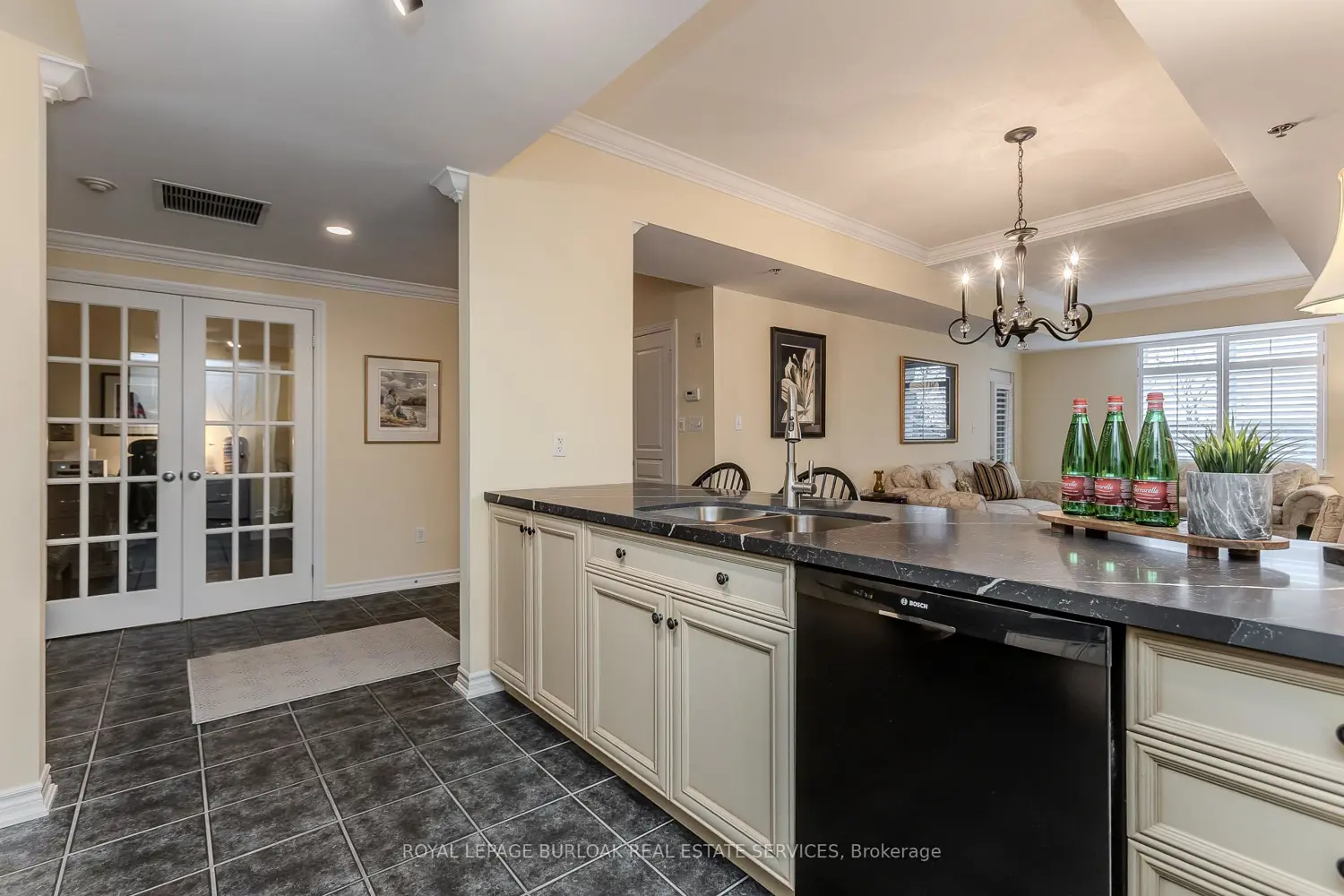 391 Plains Road 412